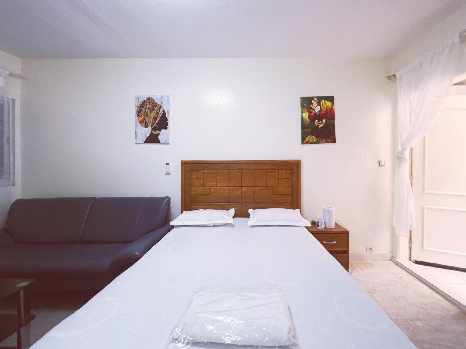 Residence Kane Diallo- Appartements Elegants Et Centraux A Dakar Exteriör bild