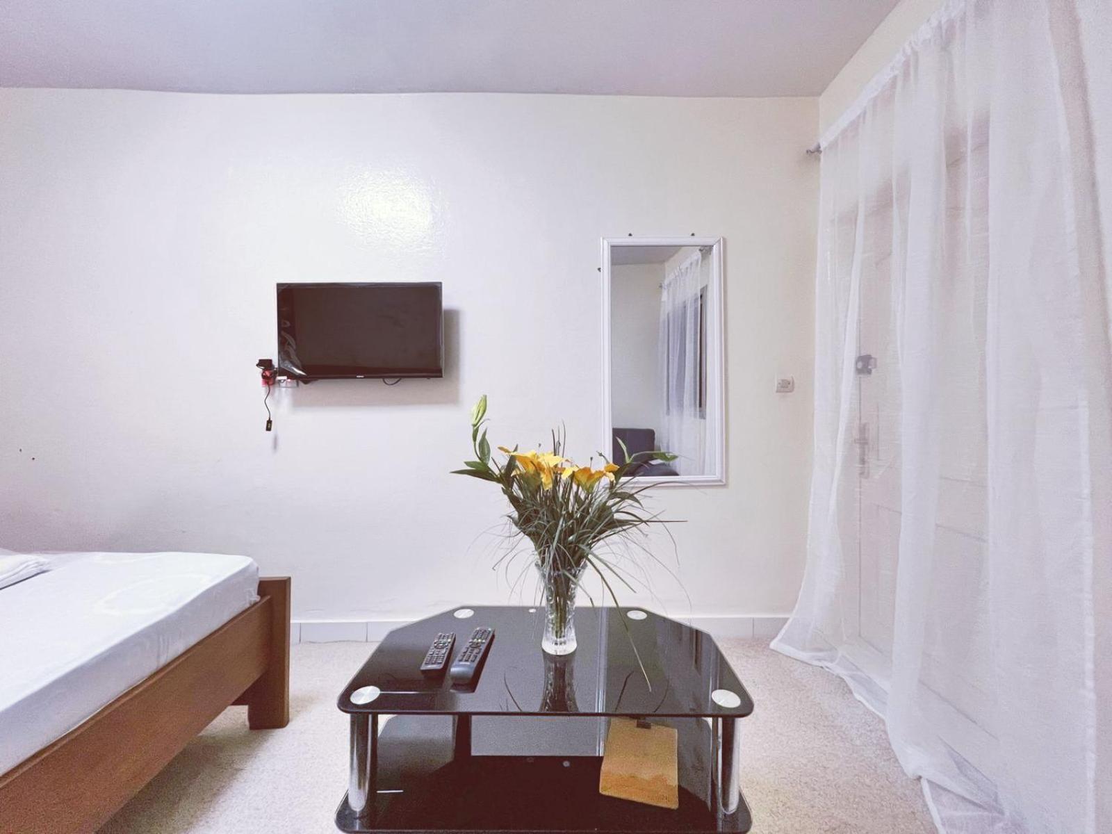 Residence Kane Diallo- Appartements Elegants Et Centraux A Dakar Exteriör bild